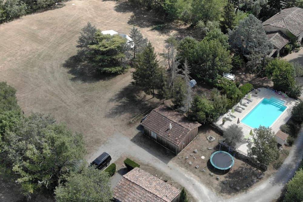 Apartamento entero, Casa rural Tulipe en una casa de piedra de Quercy in Saint-Antonin-Noble-Val, Macizo Central