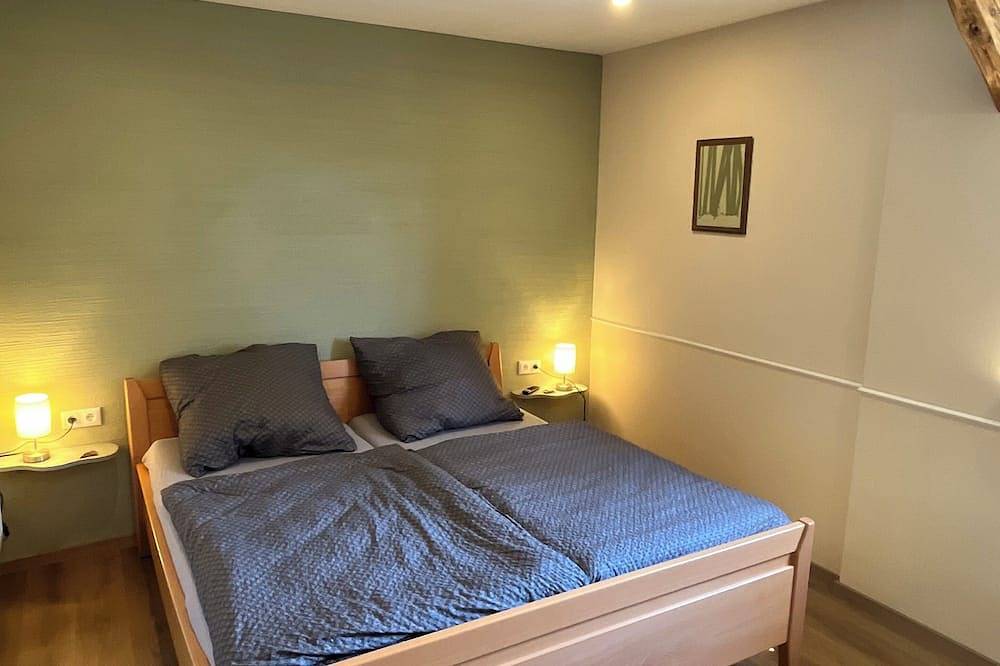 Ferienhaus Schwalmblick renoviertes  Fachwerkhaus im Grünen direkt am Radweg 4 in Schwalmstadt, Schwalm-Eder-Kreis