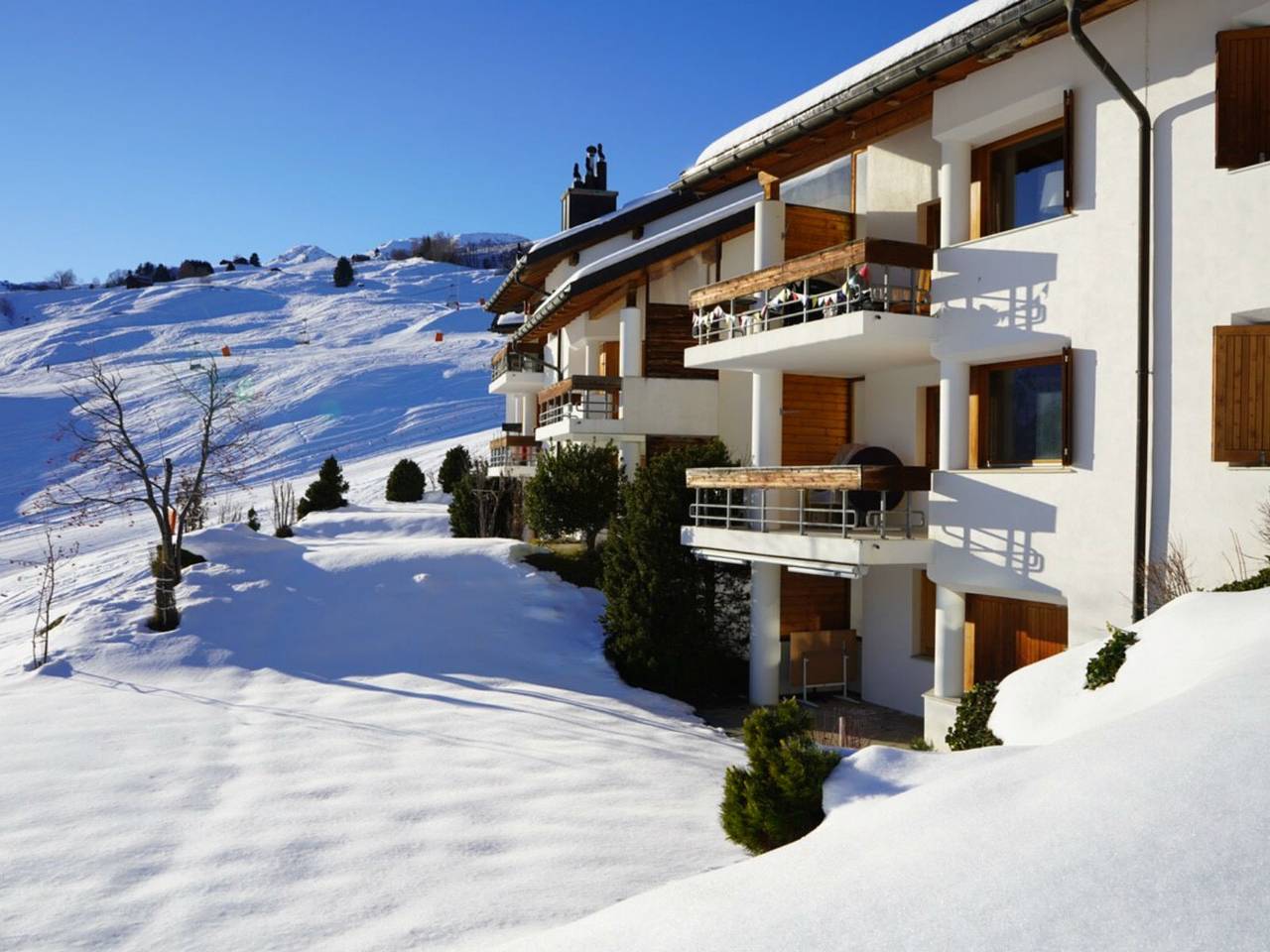 Ganze Ferienwohnung, Ferienwohnung Sur Mulins 12.4, Vella - 2 Zimmer Ferienwohnung für max. 2 Pers. im Eg in Lumnezia, Alpenarena