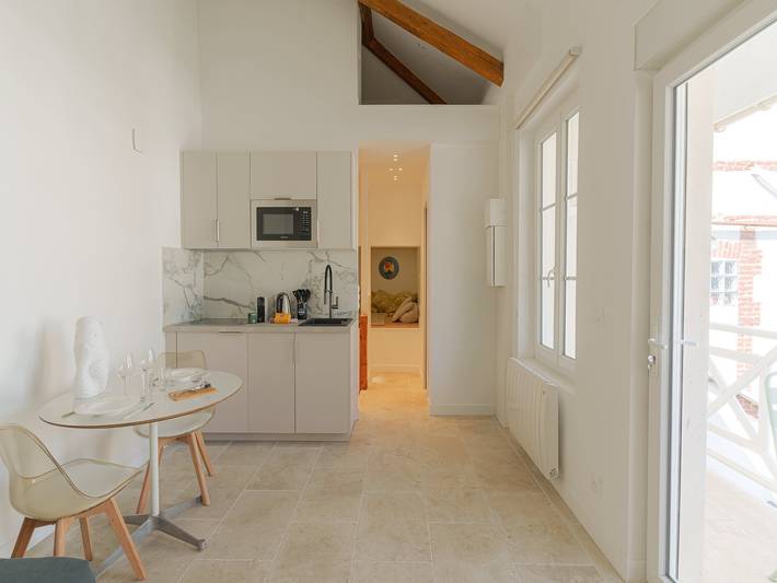 Vacation rental for 3 people, with balcony/terrace in Deauville
