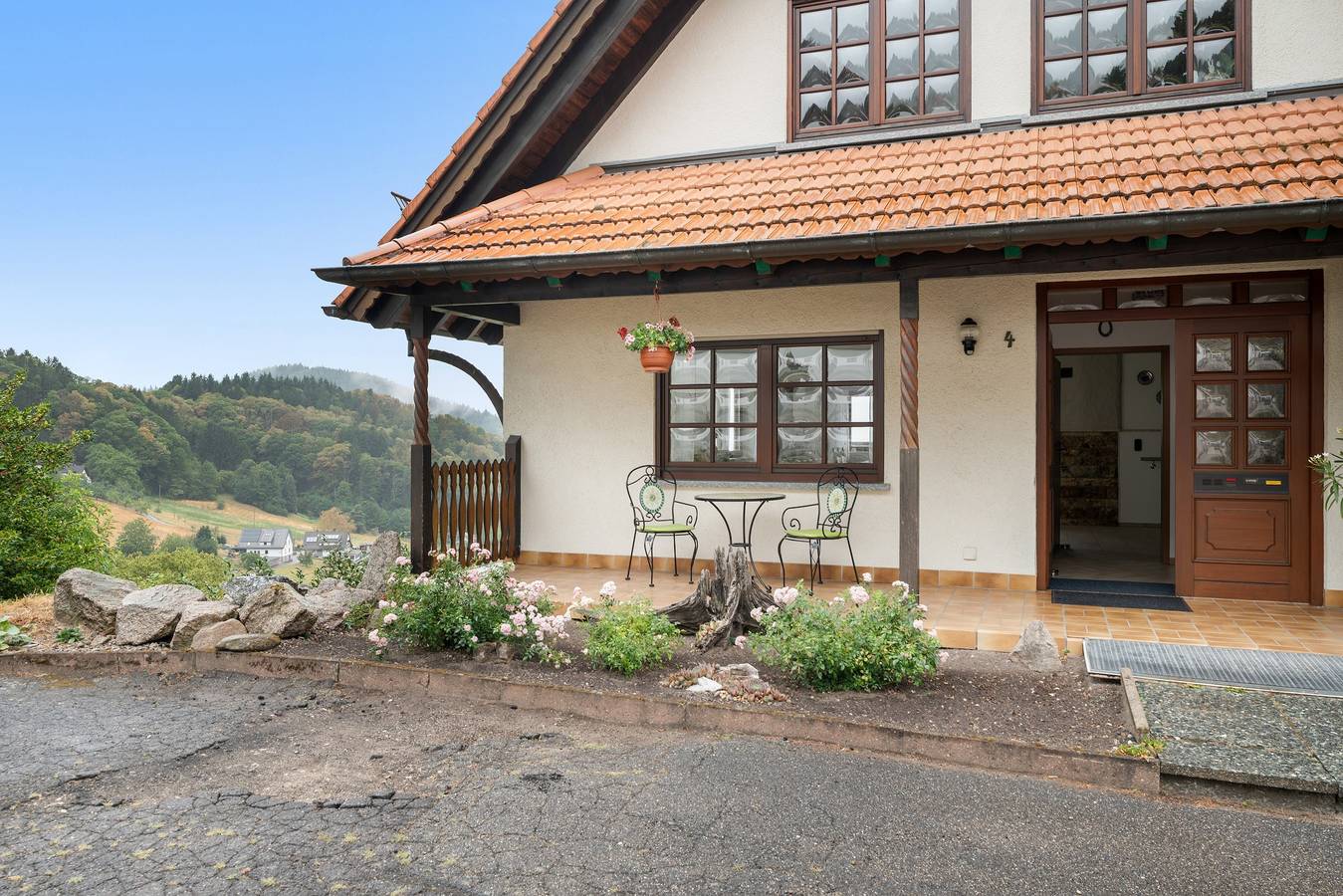 Ganze Wohnung, Ferienwohnung Nasdala: Entspannen mit traumhaftem Panoramablick in Bühlertal, Mittlerer Schwarzwald