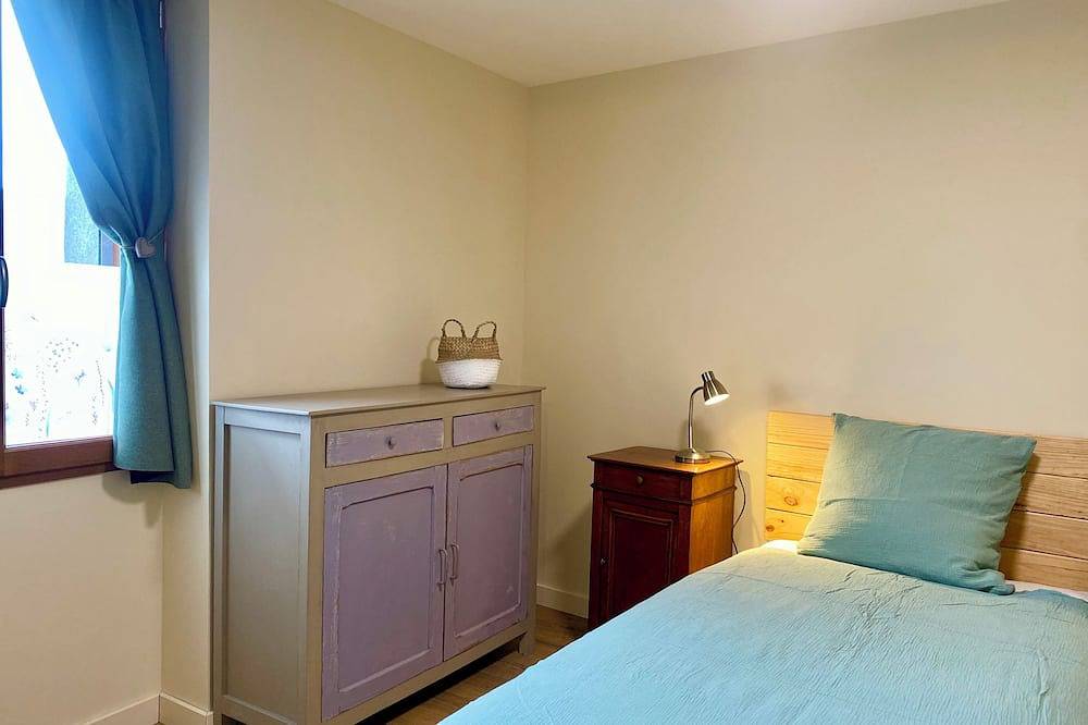 Maison de Vacances gîte 'La Crémesine' vue sur les Montagnes, Terrasse, Wi-fi in Baratier, Parc national des Écrins