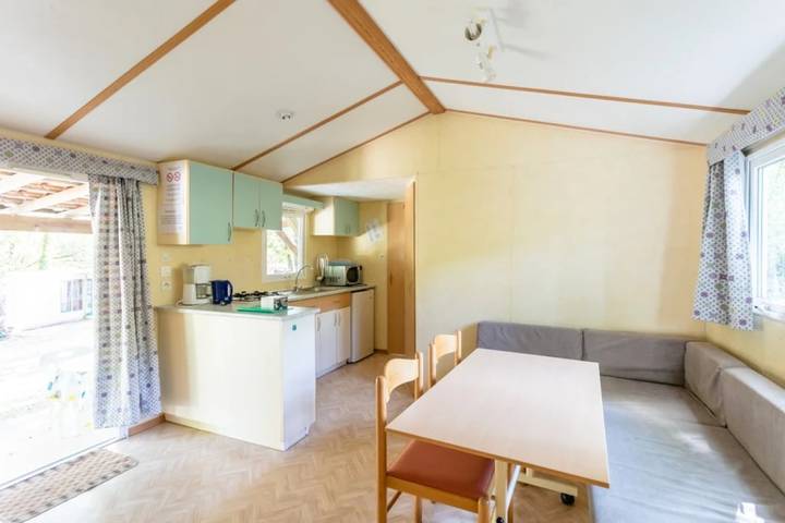 Mobil home pour 4 personnes, avec bassin pour enfant à Chauffour-sur-Vell - 4