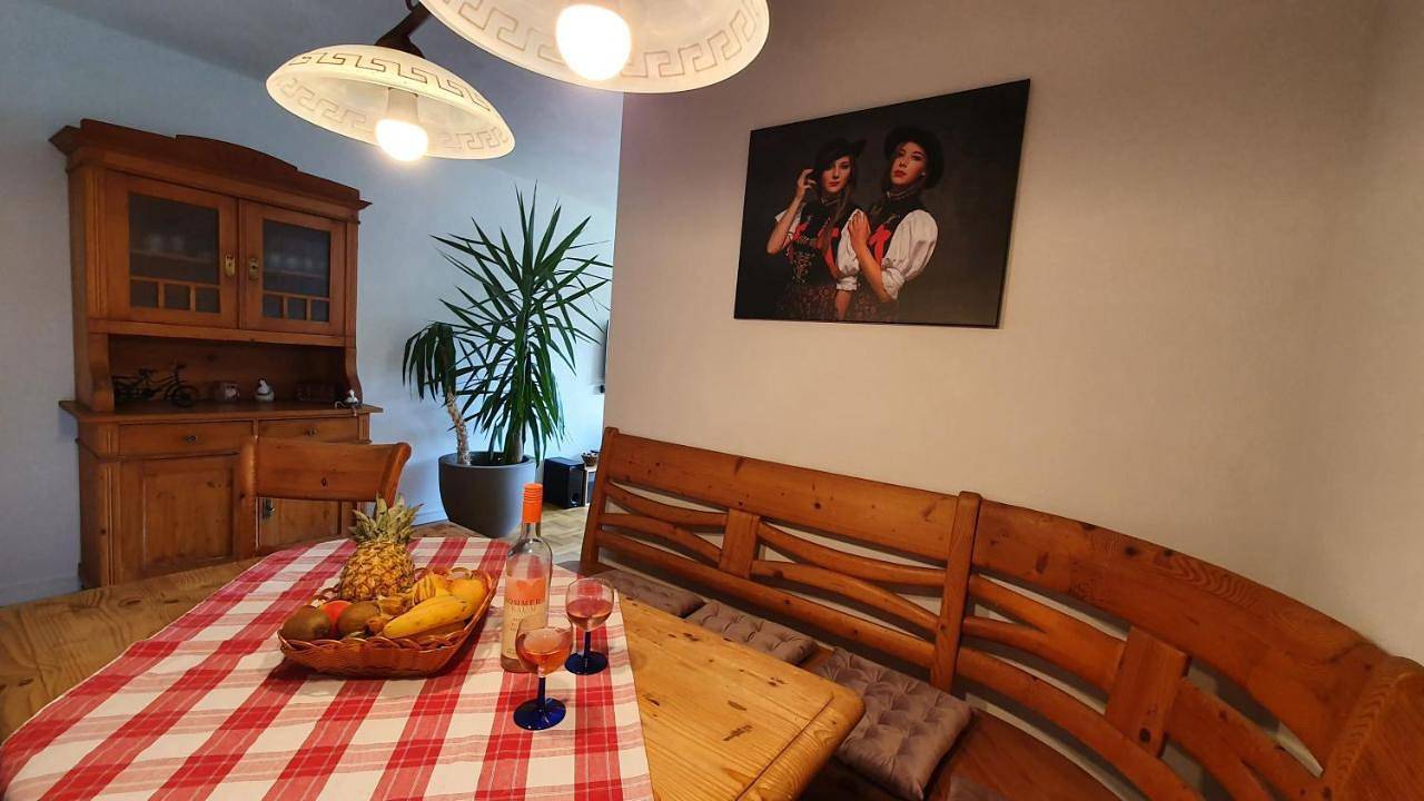 Ganze Wohnung, Two-Bedroom Apartment in Häusern, Südschwarzwald