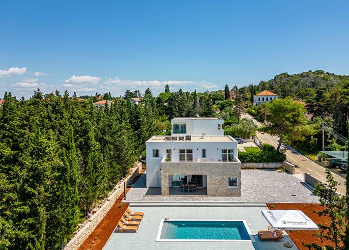 Villa für 8 Personen, mit Garten und Terrasse, mit Haustier - 1