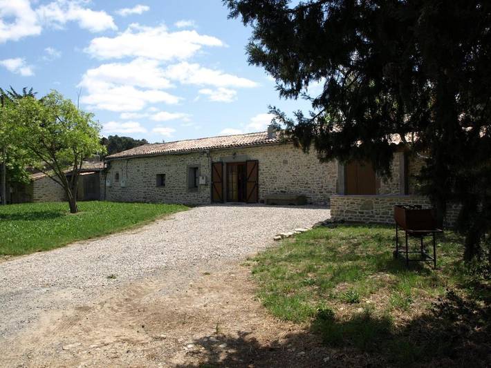 Location de vacances pour 6 personnes, avec jardin et vue à Villegly - 4
