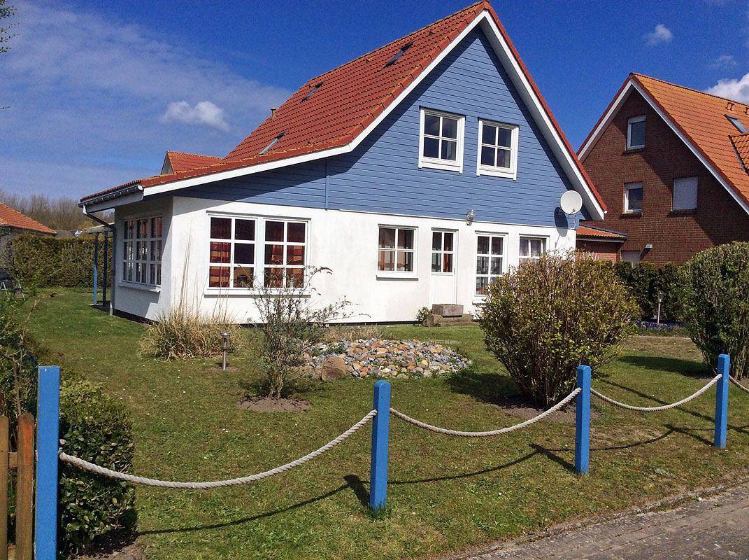 Appartement entier, Ruhige Lage mit Terrasse, ca. 6 km zur Ostsee, ca. 800 m zum Bodden in Wiek, Région de Rügen