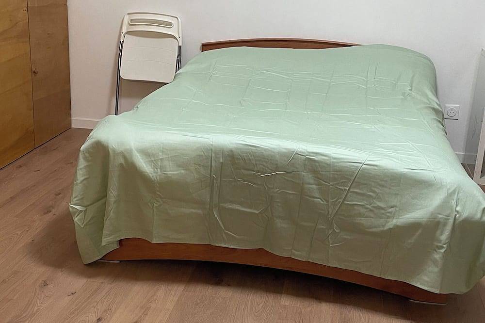 Maison Individuelle Pour 16 Personnes in Lieusaint, Seine-et-Marne