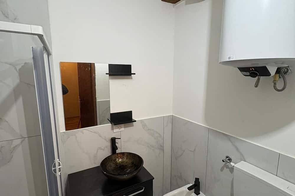 Apartamento entero, Sweet abode studio apartment sleeps 6 150mt from the ski lifts borgata in Sestriere, Via Lattea