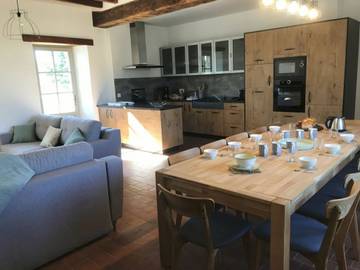 Gîte pour 10 Personnes dans Les Herbiers, Région de La Roche-sur-Yon, Photo 1