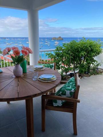 Location de vacances pour 2 personnes, avec jardin et vue dans Saint-Barthélemy