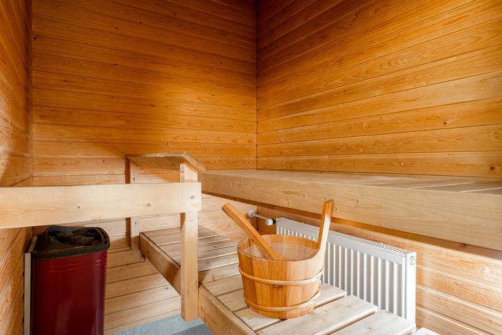 Ganze Wohnung, Comfy 1Br Apt with Sauna | Lake & Downtown in Kantakaupunki, Jyväskylä