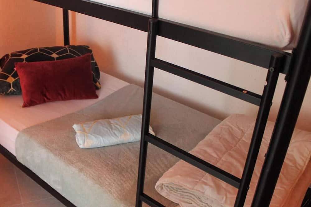 Ganze Wohnung, Charming apartment in the heart of the medieval town in Mennetou-sur-Cher, Romorantin-Lanthenay und Umgebung