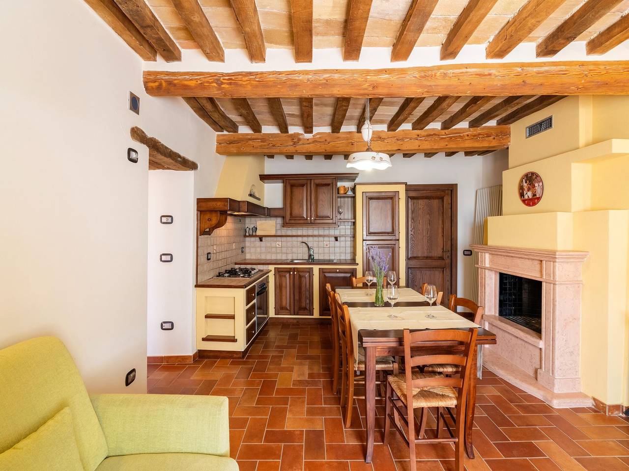 Landhuis in Marche met Zwembad en Uitzicht in Cagli, Valle del Metauro