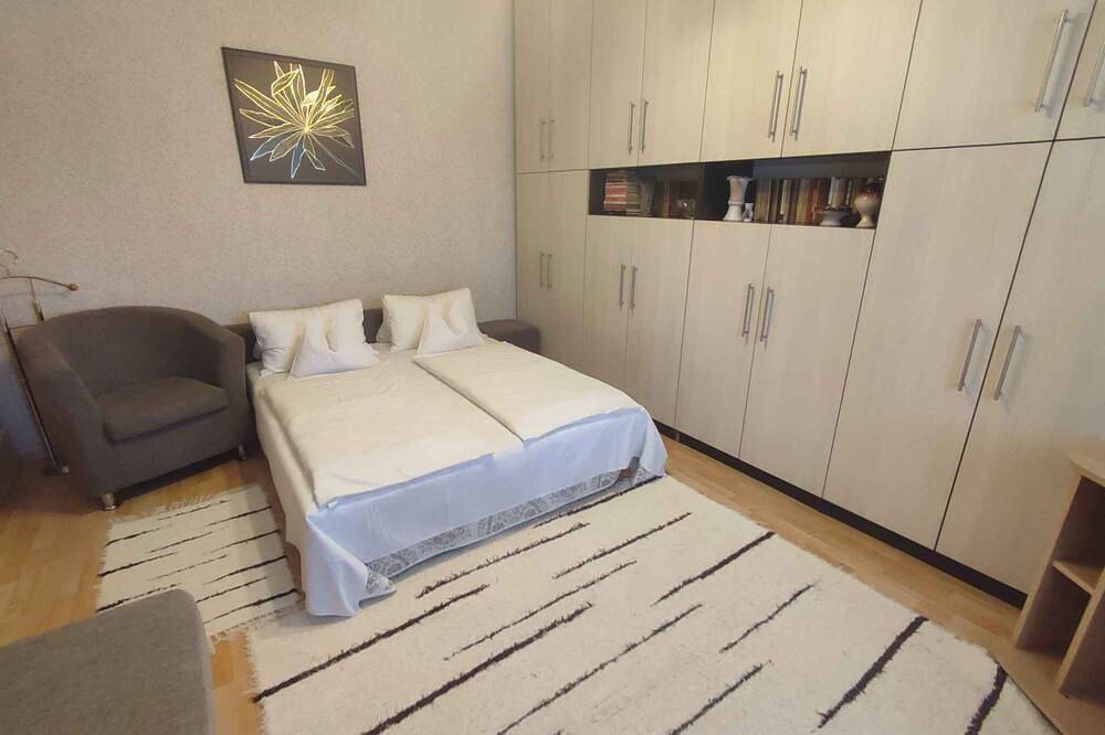 Appartement entier, Appartement de vacances avec Wifi, lave-linge et lave-vaisselle in Fonyód, Rive sud du lac Balaton