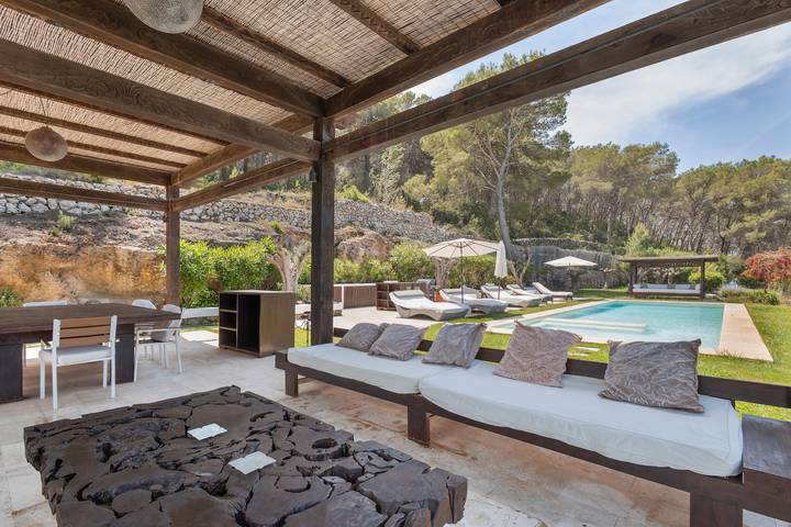 Vakantiehuis voor 8 personen, met tuin en balkon op Ibiza