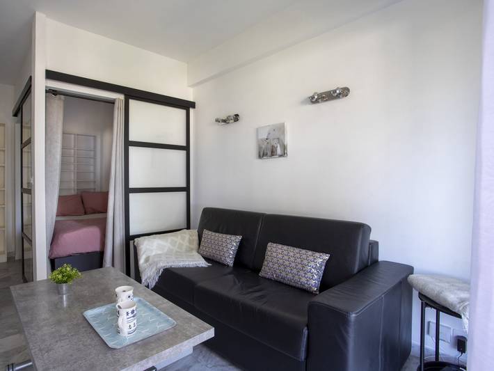 Location de vacances pour 4 personnes, avec terrasse et jardin dans Cros de Cagnes