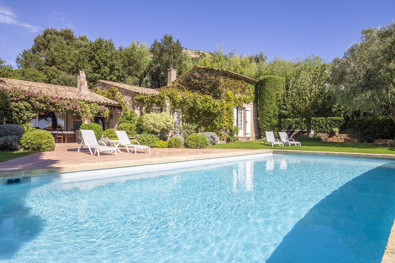 La Pierre (9p) with pool in charmful Grimaud in Grimaud, Middellandse Zeekust (Frankrijk)
