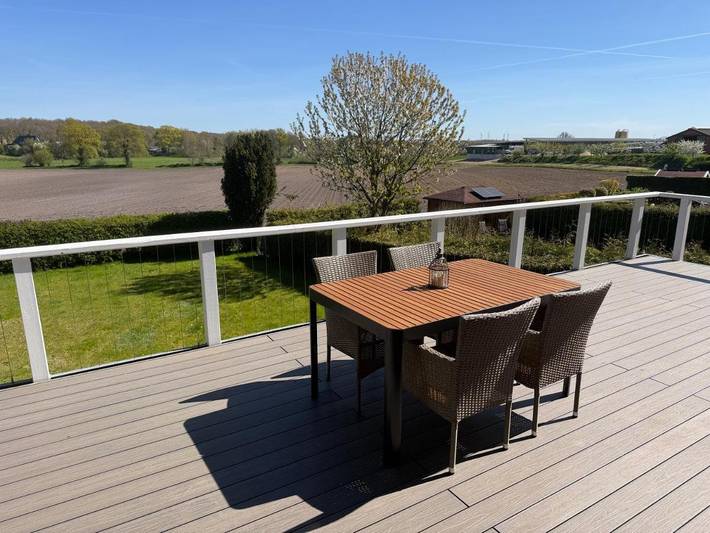 Ferienhaus für 6 Personen, mit Terrasse und Ausblick - 1