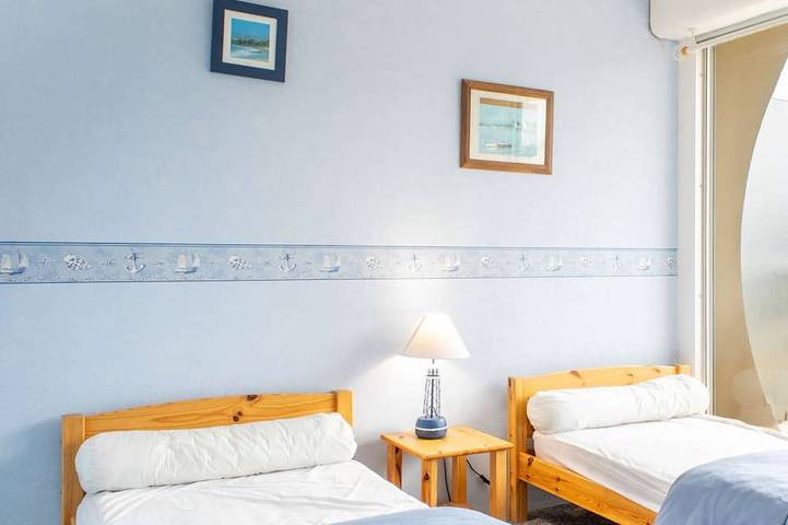 Ganze Wohnung, Sea-view apartment near the beach in Erquy | 6 guests | in Caroual, Erquy