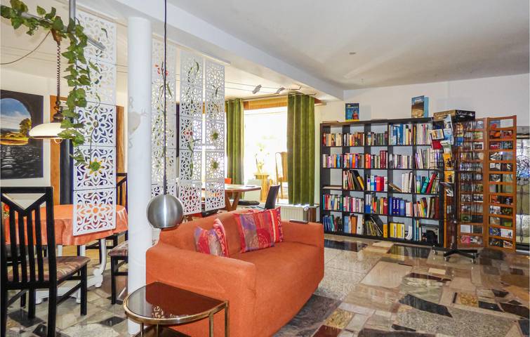 Ferienhaus für 11 Personen, mit Whirlpool und Terrasse sowie Garten in Gottmadingen - 3