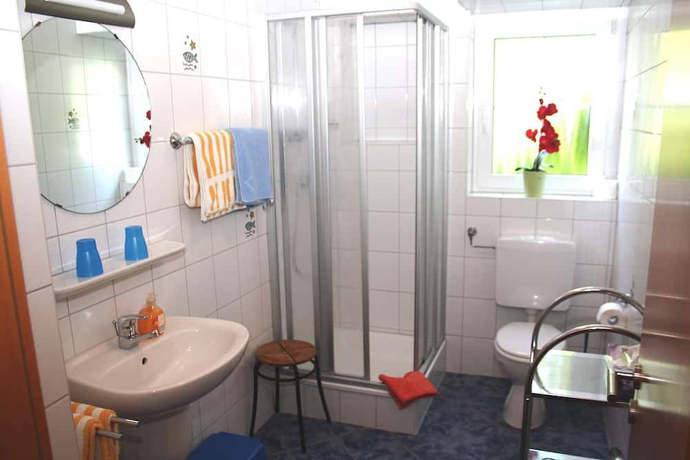 Ganze Wohnung, Fewo Herrenberg, gr. Sonnenterrasse in Valwig, 3km von Cochem in Valwig, Cochem-Zell