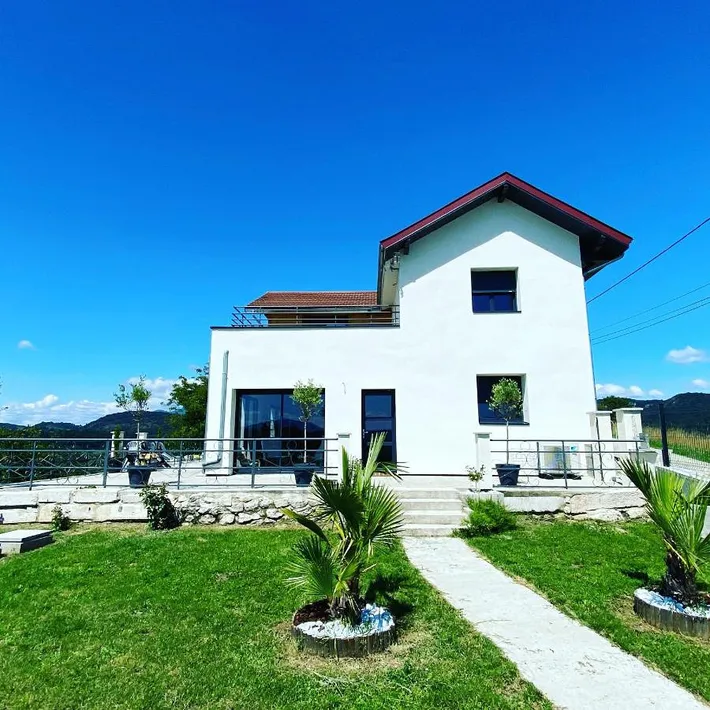 Chalet para 2 personas, con vistas al lago además de vistas y jardín - 1