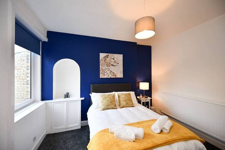 Ganze Wohnung, The Wee Lion -1 bed newly refurbished first floor flat in Troon in Troon, Firth Of Clyde