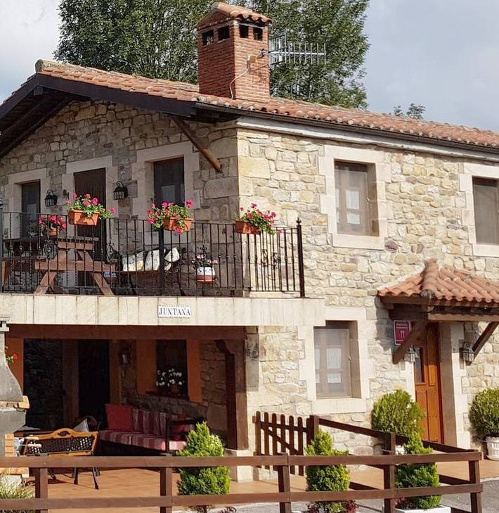 Casa de vacaciones para 12 personas, con jardín y vistas, Familias con niños en Valle del Pas-Pisueña - 2