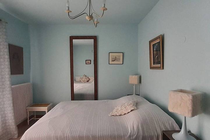 Entire apartment, Near St. Gervais, Les Contamines, Megève, and Chamonix: Apartment for 4 people in a chalet in Sallanches, Pays du Mont-Blanc