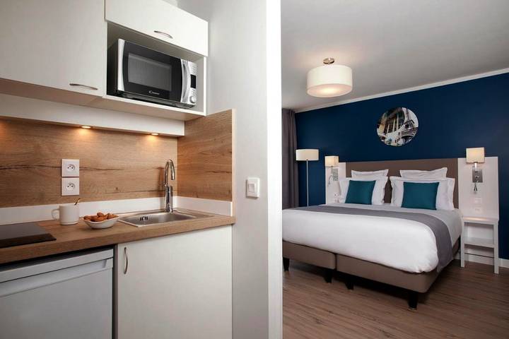 Location de vacances pour 2 personnes, avec jardin dans Gare de Lyon - 3