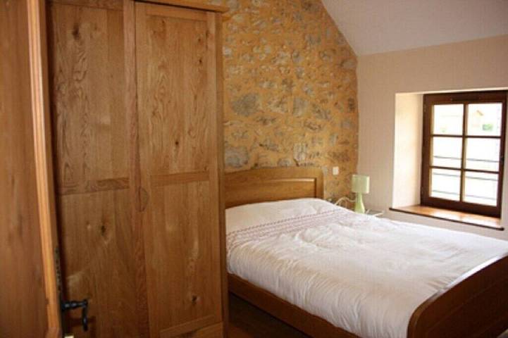 Location de vacances pour 13 personnes, avec piscine et jardin à Marnac - 4