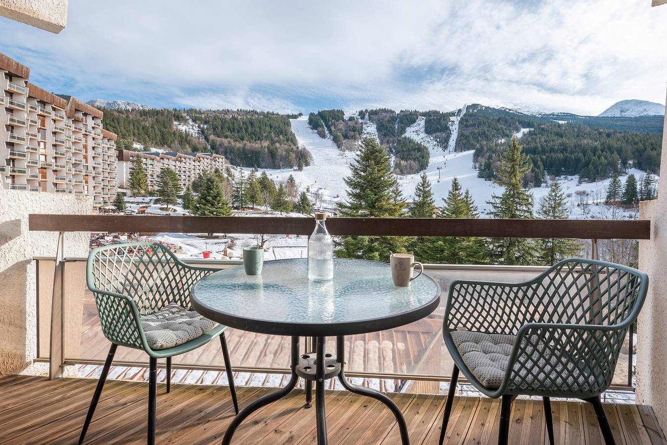 Studio entier, Appartement 'Kj Homes' avec vue sur la montagne, balcon et Wi-Fi in Villard-de-Lans, Parc naturel régional du Vercors