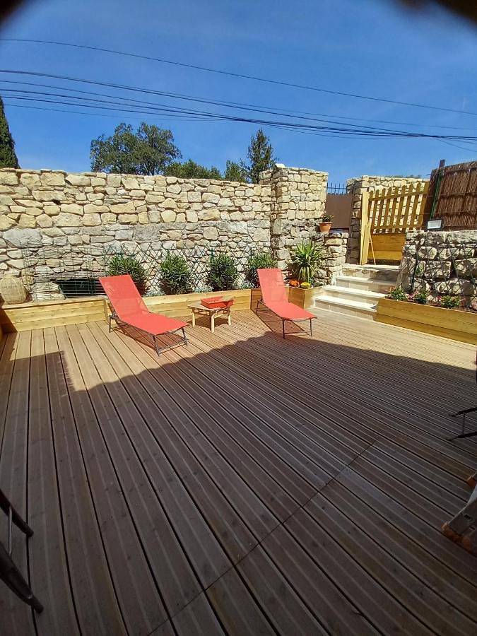 Chambre d’hôte pour 2 personnes, avec Jacuzzi et Terrasse à Blauvac