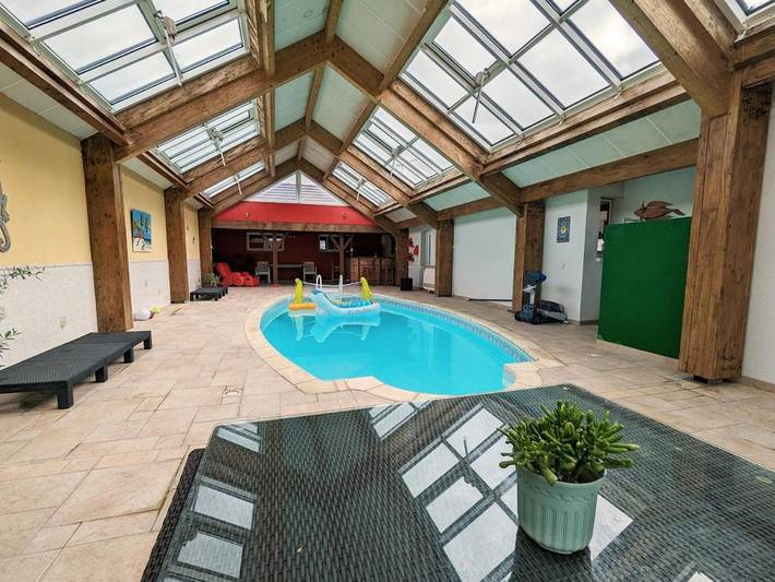 Location de vacances pour 12 personnes, avec Terrasse dans Niherne