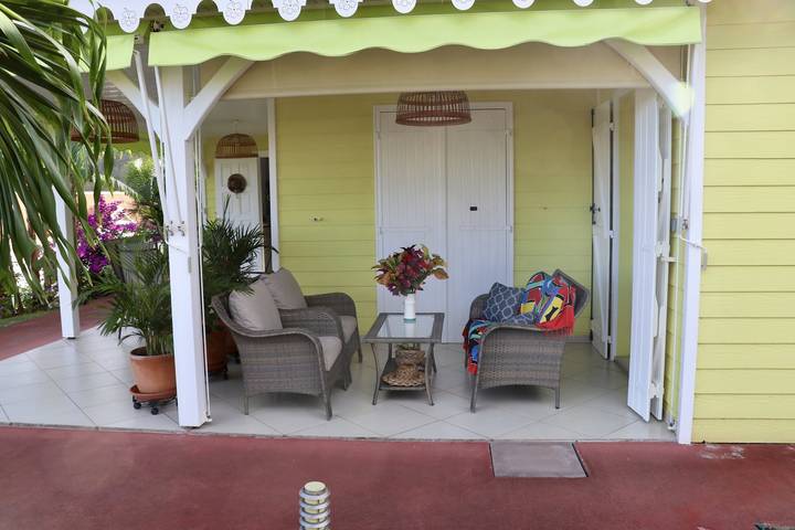 Location de vacances pour 4 personnes, avec jardin et terrasse à Les Anses-d'Arlet - 2