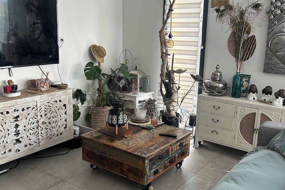 House with pool near the sea in La Garde, Toulon region