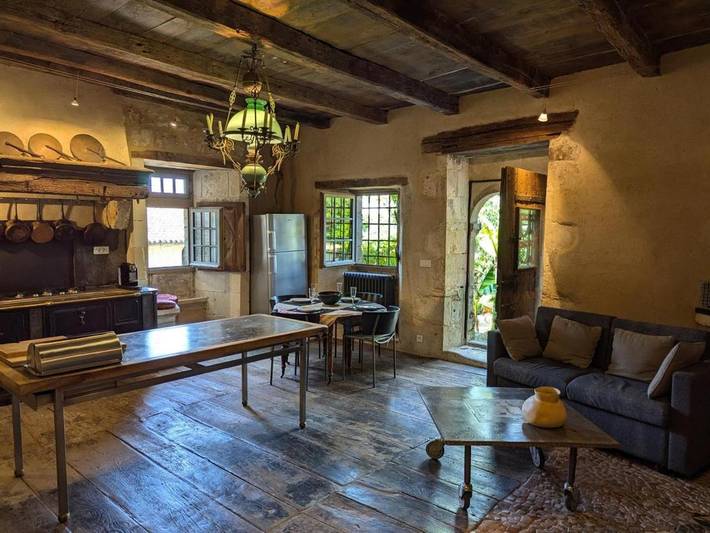 Location de vacances pour 2 personnes, avec terrasse et jardin, animaux acceptés à Beaulieu-sur-Sonnette - 2