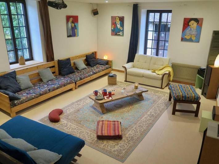 Location de vacances pour 15 personnes, avec jardin à Saint-Amour - 2