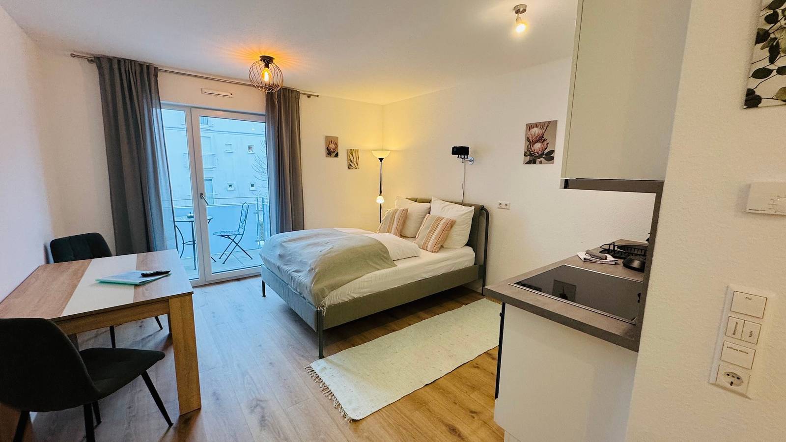Ganzes Studio, Ferienwohnung Münster, Sehr Zentral' mit Balkon und Wlan in Wiehre (Freiburg), Freiburg