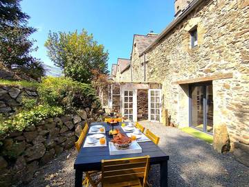 Gîte pour 5 personnes, avec jardin à Urville-Nacqueville