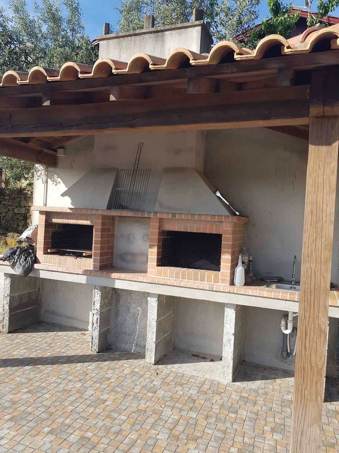 Ganzes Studio, Gemütliches Studio in Matas mit Pool und Whirlpool in Matas e Cercal, Santarém Distrikt