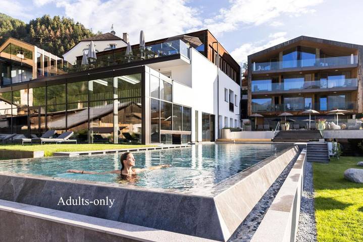 Hotel für 2 Personen, mit Pool und Sauna sowie Ausblick und Garten, mit Haustier