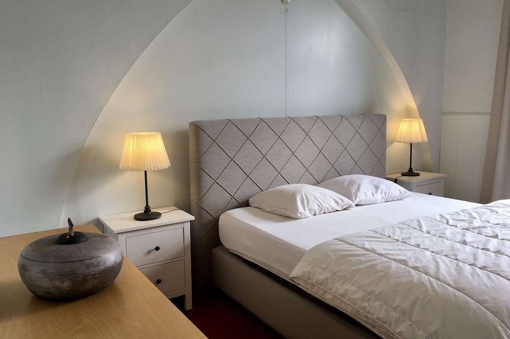 Nuit insolite et sommeil paisible à La Chapelle in Éprave, Rochefort (Wallonie)