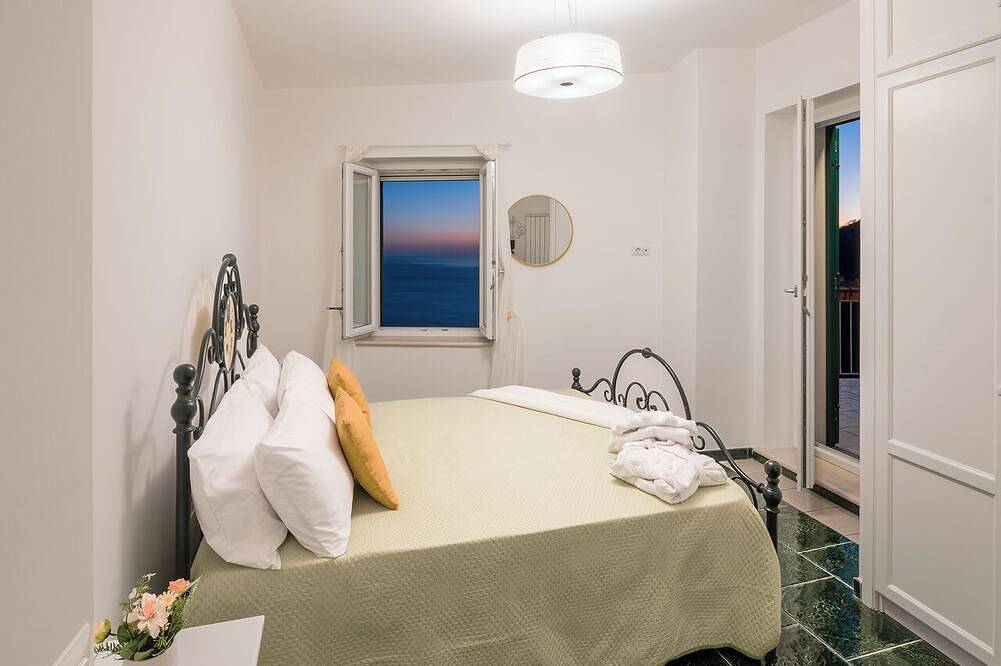 Villa just minutes from the magnificent landscapes of the Amalfi Coast in Furore, Amalfiküste