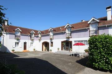 Gîte pour 6 personnes, avec jardin à Lucq-de-Béarn