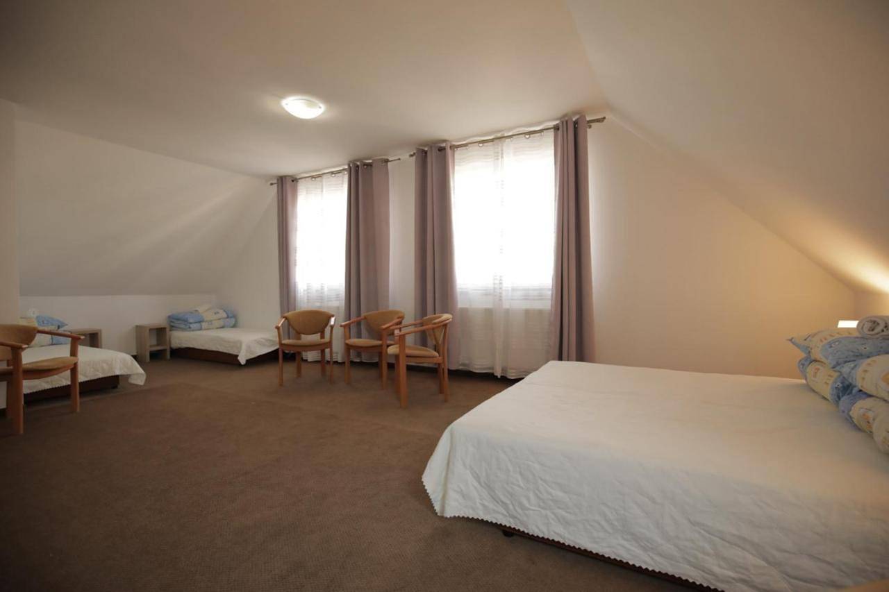 Large Double Room in Rewal, Powiat gryficki