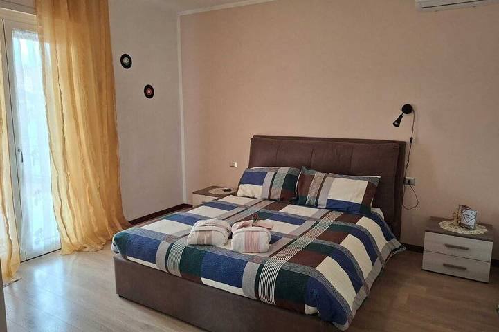 Appartement entier, Historic village 30m from Lake Iseo surrounded by nature and lots of tranquility in Gallinarga, Commune de Tavernola Bergamasca
