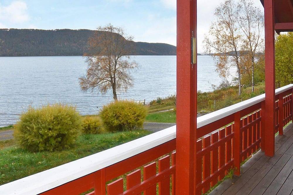6 person ferie hjemme i Vatne in Haram, Nordlige Fjord-Norge