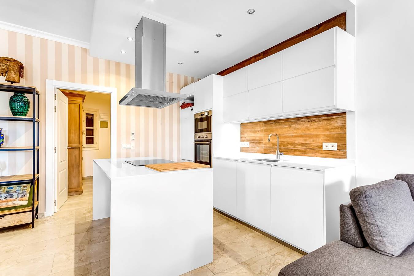 Geheel appartement, A24 Cabopino in Playa Cabopino, Marbella